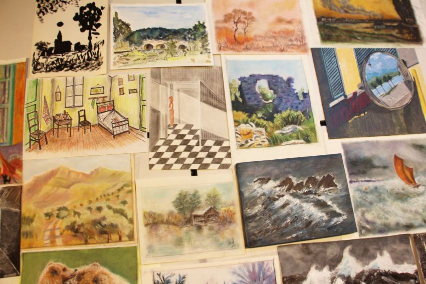 Un atelier d'arts plastiques fermé mais actif !