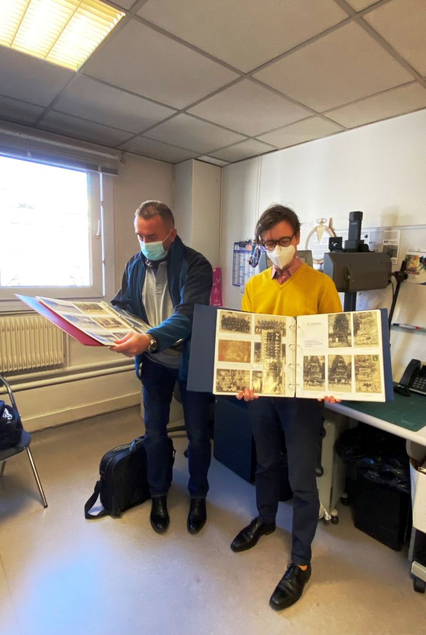 Nouvelle acqusition : une collection de cartes postales historique